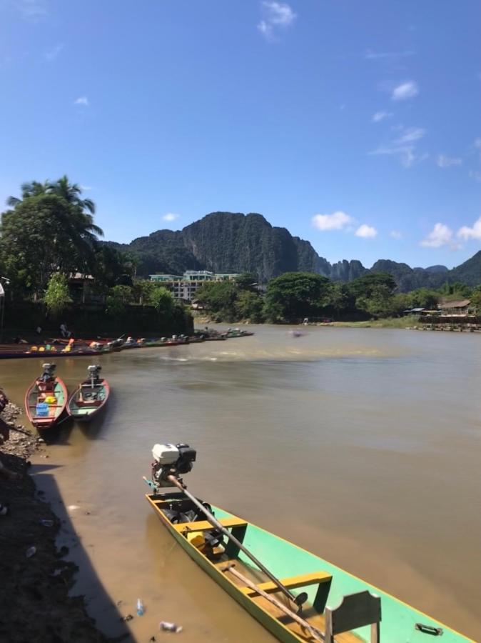 Downtown Vang Vieng Hotel ภายนอก รูปภาพ