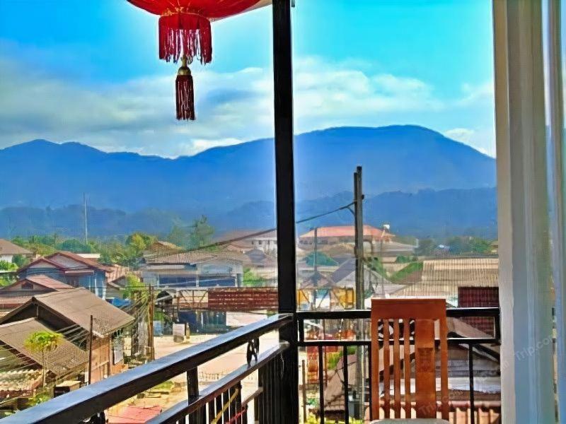 Downtown Vang Vieng Hotel ภายนอก รูปภาพ